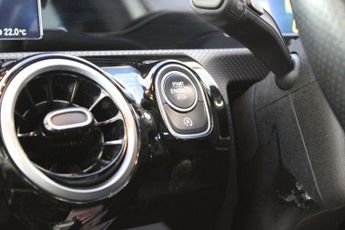 MERCEDES-BENZ A-CLASS 1.5 A180d AMG Line Hatchback 5dr Diesel 7G-DCT Euro 6 (s/s) (116