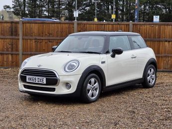 MINI Hatch 1.5 Cooper Classic Hatchback 3dr Petrol Manual Euro 6 (s/s) (136