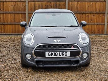 MINI HATCH 2.0 Cooper S Hatchback 3dr Petrol Steptronic Euro 6 (s/s) (192 p