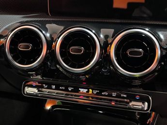 MERCEDES-BENZ A-CLASS 2.0 A200d Sport (Executive) Hatchback 5dr Diesel 8G-DCT Euro 6 (