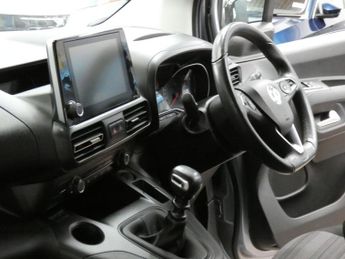 VAUXHALL COMBO LIFE 1.5 Turbo D SE XL MPV 5dr Diesel Manual 6Spd Euro 6 (s/s) (7 Sea