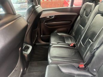 VOLVO XC90 2.0 B5 MHEV Momentum SUV 5dr Petrol Hybrid Auto 4WD Euro 6 (s/s)