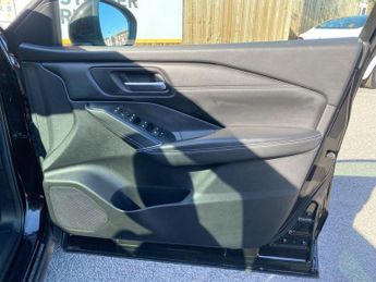 NISSAN QASHQAI 1.5 h e-POWER N-Connecta SUV 5dr Petrol Hybrid Auto Euro 6 (s/s)