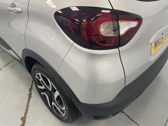 RENAULT CAPTUR 0.9 TCe ENERGY Iconic SUV 5dr Petrol Manual Euro 6 (s/s) (90 ps)