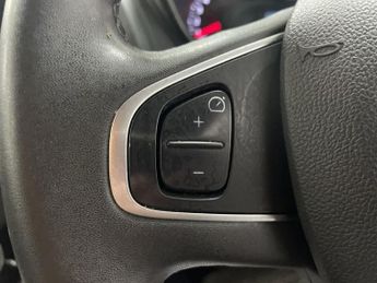 RENAULT CAPTUR 0.9 TCe ENERGY Iconic SUV 5dr Petrol Manual Euro 6 (s/s) (90 ps)