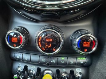 MINI Electric Hatch Cooper SE 32.6kWh Level 3 Hatchback 3dr Electric Auto (184 ps)