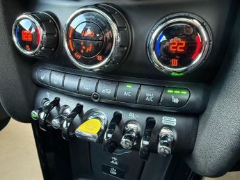 MINI Electric Hatch Cooper SE 32.6kWh Level 3 Hatchback 3dr Electric Auto (184 ps)