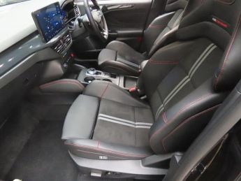 FORD FOCUS 2.3T EcoBoost ST Hatchback 5dr Petrol Auto Euro 6 (s/s) (280 ps)