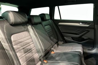 VOLKSWAGEN PASSAT 2.0 TDI EVO R-Line Estate 5dr Diesel DSG Euro 6 (s/s) (150 ps) F