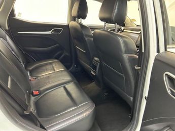 MG MG ZS 1.0 T-GDI Exclusive SUV 5dr Petrol Auto Euro 6 (111 ps)