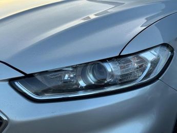 FORD MONDEO 2.0 TiVCT Titanium Edition Saloon 4dr Petrol Hybrid CVT Euro 6 (