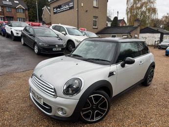 MINI Hatch 1.6 Cooper D Soho Hatchback 3dr Diesel Manual Euro 5 (s/s) (112 