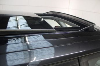 LAND ROVER RANGE ROVER 3.0 TD V6 Vogue SE SUV 5dr Diesel Auto 4WD Euro 5 (s/s) (258 ps)