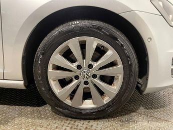 VOLKSWAGEN GOLF 1.6 TDI BlueMotion Tech SE Estate 5dr Diesel DSG Euro 5 (s/s) (1
