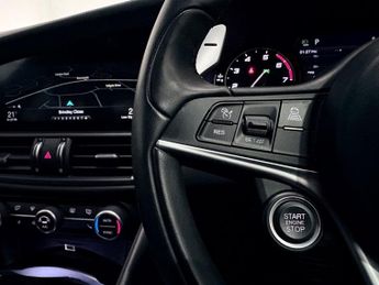 ALFA ROMEO GIULIA 2.0T Veloce Ti Saloon 4dr Petrol Auto Euro 6 (s/s) (280 ps)