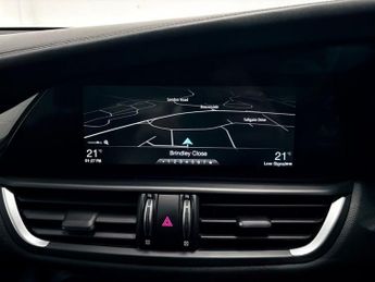 ALFA ROMEO GIULIA 2.0T Veloce Ti Saloon 4dr Petrol Auto Euro 6 (s/s) (280 ps)