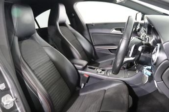 MERCEDES-BENZ CLA 2.1 CLA220d AMG Line Coupe 4dr Diesel 7G-DCT 4MATIC Euro 6 (s/s)