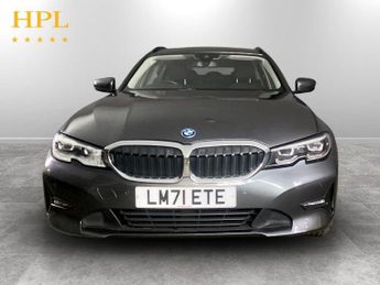 BMW 3 SERIES 2.0 330e 12kWh SE Pro Touring 5dr Petrol Plug-in Hybrid Auto xDr