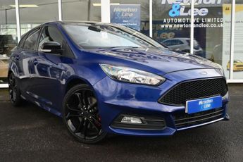 Ford Focus 2.0T EcoBoost ST-2 Hatchback 5dr Petrol Manual Euro 6 (s/s) (250