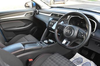 MG MG ZS JANUARY SALE PRICE 72.6kWh SE | INCLUDES BATTERY HEALTH CHECK CE