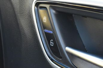 MG MG ZS JANUARY SALE PRICE 72.6kWh SE | INCLUDES BATTERY HEALTH CHECK CE