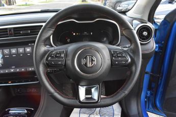 MG MG ZS 72.6kWh SE | INCLUDES BATTERY HEALTH CHECK CERTIFICATE | 2 KEYS 