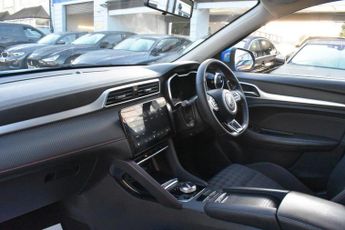 MG MG ZS 72.6kWh SE Long Range SUV 5dr Electric Auto (156 ps)