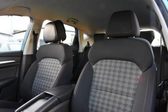 MG MG ZS 72.6kWh SE | INCLUDES BATTERY HEALTH CHECK CERTIFICATE | LONG RA