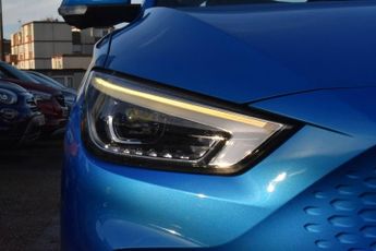 MG MG ZS 72.6kWh SE | INCLUDES BATTERY HEALTH CHECK CERTIFICATE | LONG RA