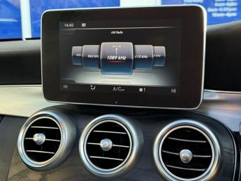 MERCEDES-BENZ C-CLASS 2.0 C300 AMG Line (Premium Plus) Coupe 2dr Petrol G-Tronic+ Euro