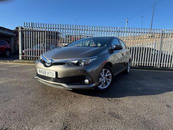TOYOTA AURIS 1.8 VVT-h Icon Hatchback 5dr Petrol Hybrid CVT Euro 6 (s/s) (136