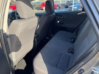 TOYOTA AURIS 1.8 VVT-h Icon Hatchback 5dr Petrol Hybrid CVT Euro 6 (s/s) (136