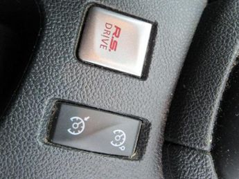 RENAULT CLIO 1.6 TCe Renaultsport Nav Hatchback 5dr Petrol EDC Euro 6 (200 ps