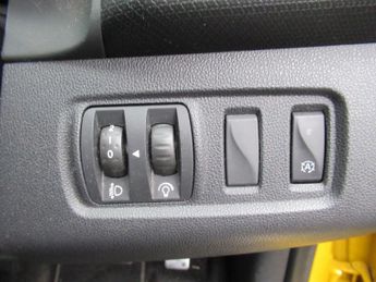 RENAULT CLIO 1.6 TCe Renaultsport Nav Hatchback 5dr Petrol EDC Euro 6 (200 ps