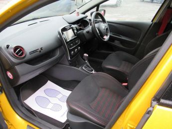 RENAULT CLIO 1.6 TCe Renaultsport Nav Hatchback 5dr Petrol EDC Euro 6 (200 ps