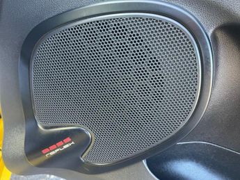 RENAULT CLIO 1.6 TCe Renaultsport Nav Hatchback 5dr Petrol EDC Euro 6 (200 ps