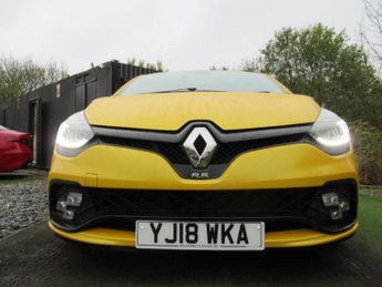 RENAULT CLIO 1.6 TCe Renaultsport Nav Hatchback 5dr Petrol EDC Euro 6 (200 ps