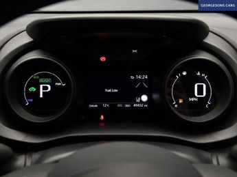 TOYOTA YARIS 1.5 VVT-h Design Hatchback 5dr Petrol Hybrid E-CVT Euro 6 (s/s) 