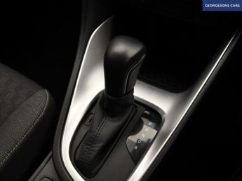 TOYOTA YARIS 1.5 VVT-h Design Hatchback 5dr Petrol Hybrid E-CVT Euro 6 (s/s) 