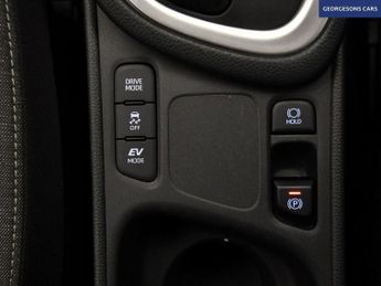 TOYOTA YARIS 1.5 VVT-h Design Hatchback 5dr Petrol Hybrid E-CVT Euro 6 (s/s) 