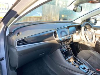 VAUXHALL GRANDLAND 1.2 Turbo Ultimate SUV 5dr Petrol Auto Euro 6 (s/s) (130 ps)