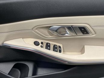 BMW 3 SERIES 2.0 320d M Sport Saloon 4dr Diesel Auto Euro 6 (s/s) (190 ps)