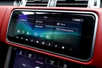 LAND ROVER RANGE ROVER 3.0 SD V6 Vogue SE SUV 5dr Diesel Auto 4WD Euro 6 (s/s) (275 ps)