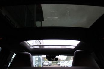 MERCEDES-BENZ GLA 2.0 GLA250 AMG Line (Premium Plus) SUV 5dr Petrol 7G-DCT 4MATIC 