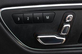 MERCEDES-BENZ GLA 2.0 GLA250 AMG Line (Premium Plus) SUV 5dr Petrol 7G-DCT 4MATIC 