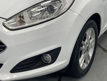 FORD FIESTA 1.25 Zetec Hatchback 5dr Petrol Manual Euro 5 (85 ps) - AA INSPE