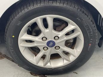 FORD FIESTA 1.25 Zetec Hatchback 5dr Petrol Manual Euro 5 (85 ps) - AA INSPE