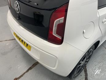 VOLKSWAGEN UP! 1.0 High up! Hatchback 5dr Petrol Manual Euro 5 (75 ps) - AA INS