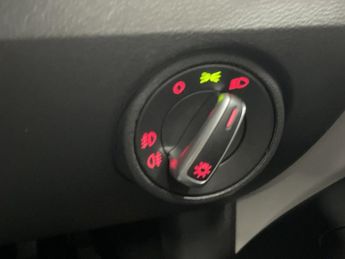 VOLKSWAGEN UP! 1.0 High up! Hatchback 5dr Petrol Manual Euro 5 (75 ps) - AA INS