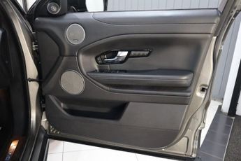 LAND ROVER RANGE ROVER EVOQUE 2.0 TD4 HSE Dynamic SUV 5dr Diesel Auto 4WD Euro 6 (s/s) (180 ps